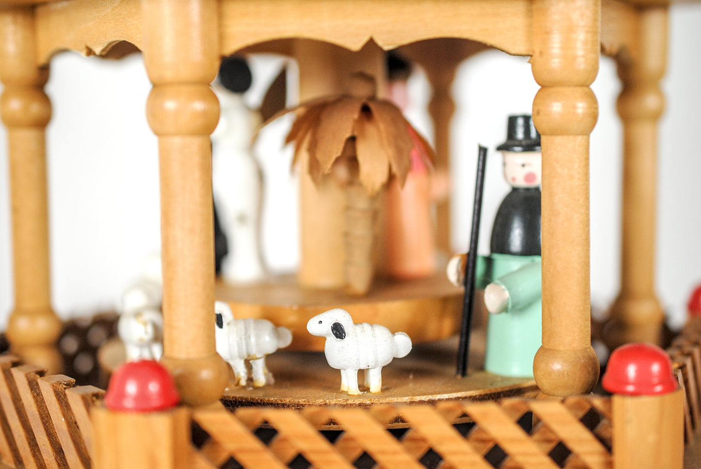 Kerstpiramide/weihnachtspyramide