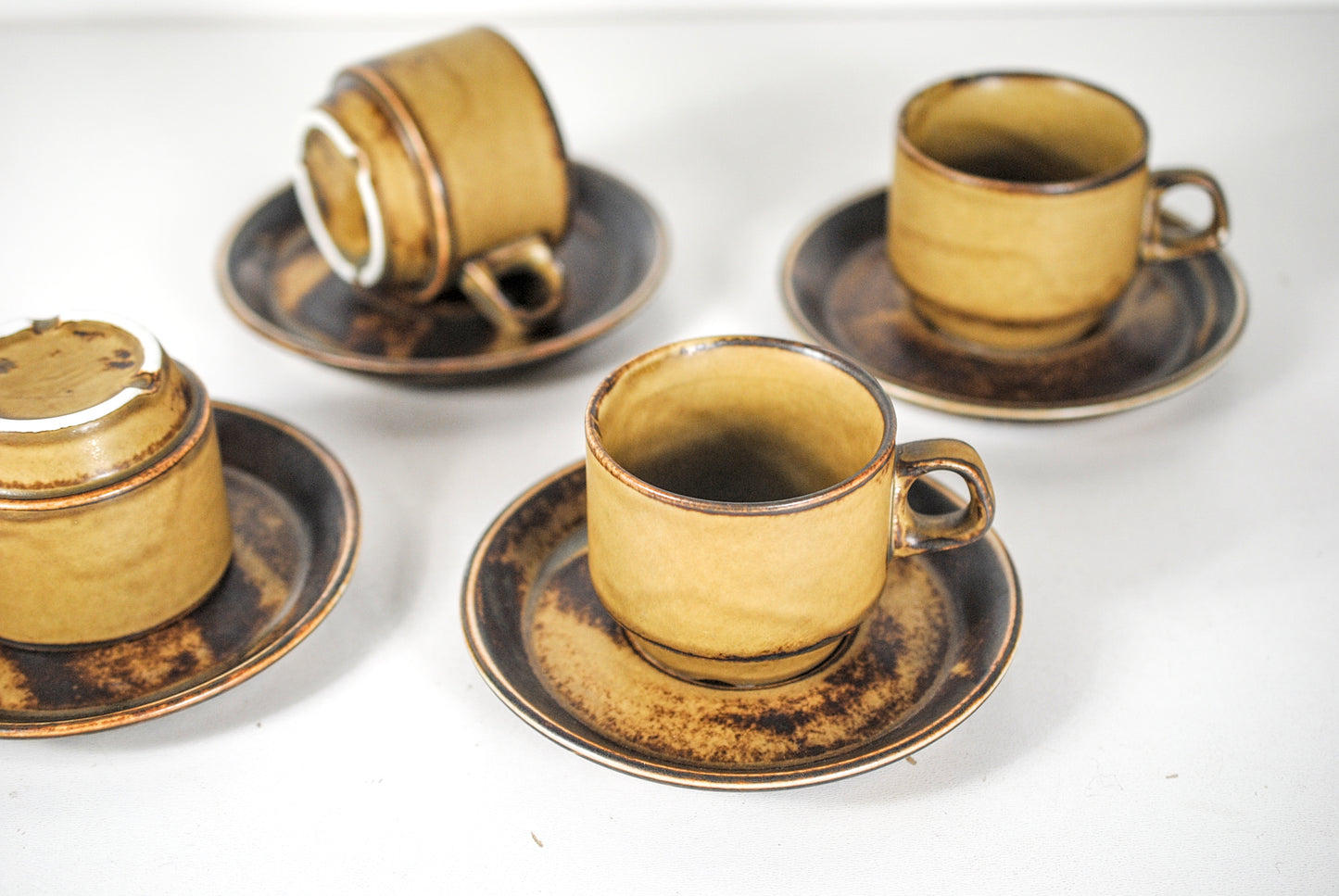 Vintage koffiekoppen - Suisse Langenthal