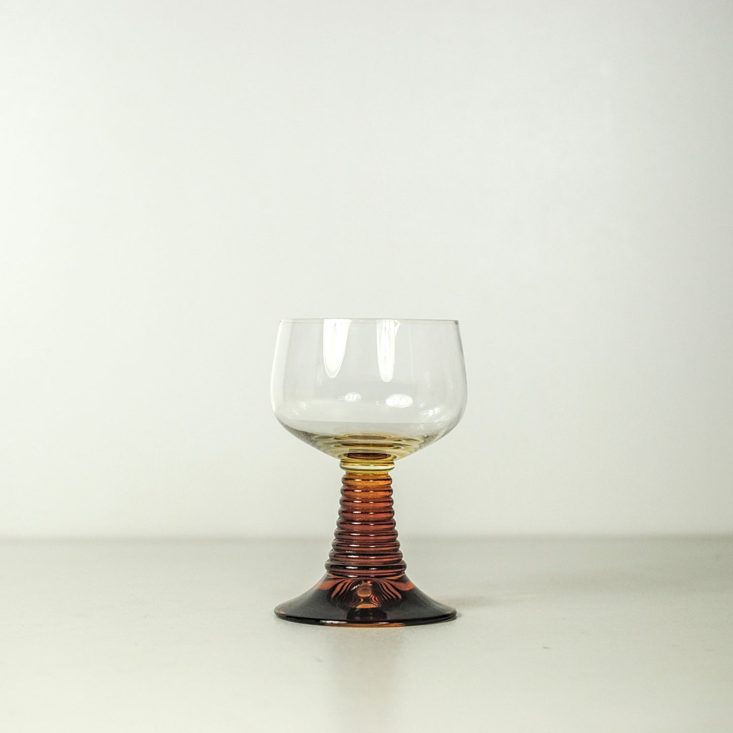 Vintage roemer wijnglas